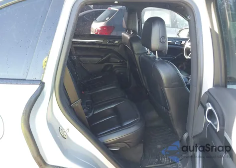 2017 Porsche Cayenne Platinum Edition z USA, uszkodzony, nr VIN WP1AA2A2XHKA82752